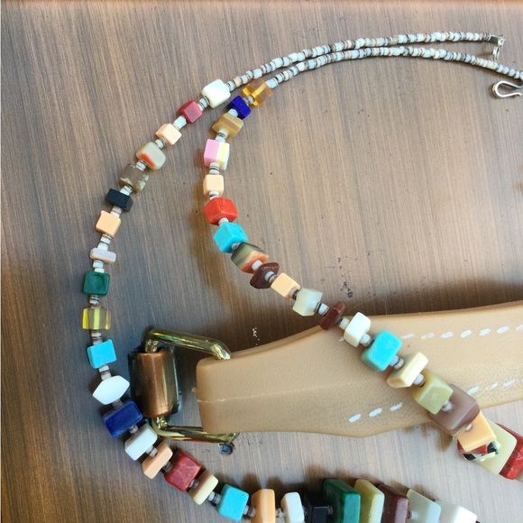 Vintage Native American Multi Stoned / Shell Graduated Necklace and Earrings set - Picture 2 of 11